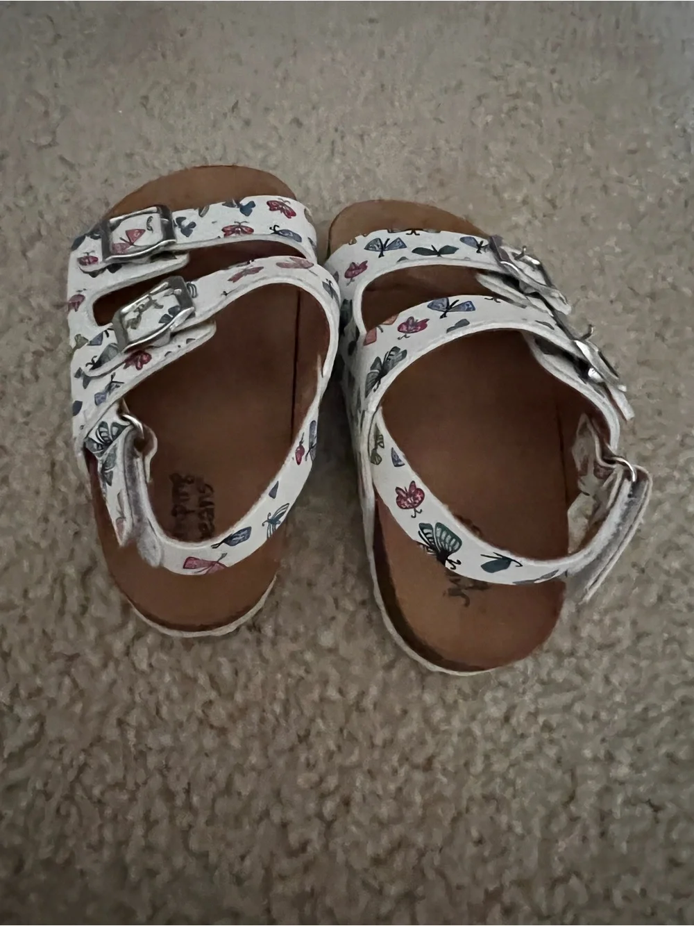 Toddler size 7 White Butterfly Print Buckle Sandals